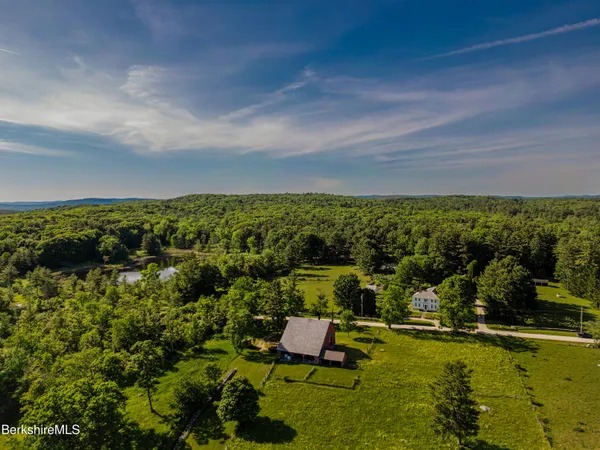 $3,998,000 | 764 East Hill Road, New Marlborough, MA 01259