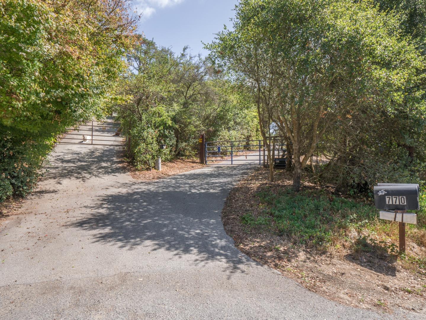 770 Calabasas Road Watsonville, CA 95076 - Photo 1 of 39