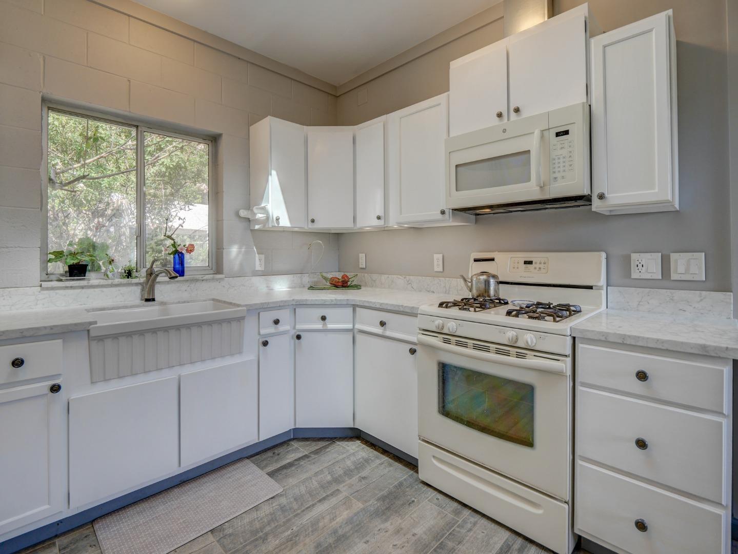 770 Calabasas Road Watsonville, CA 95076 - Photo 12 of 39