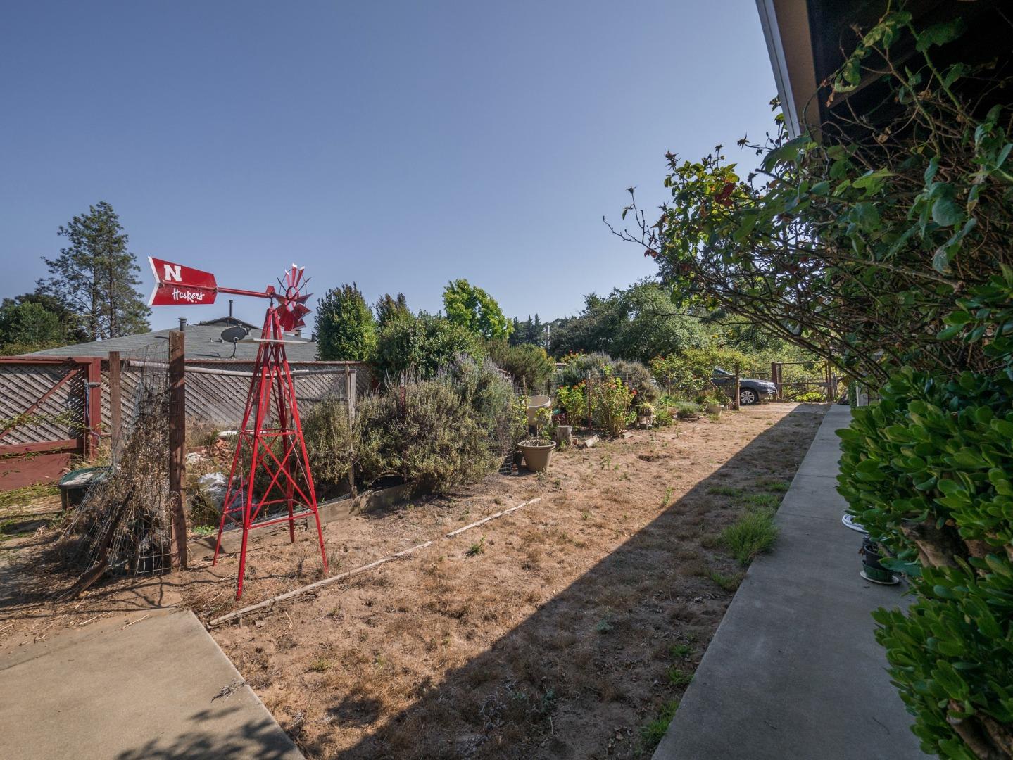 770 Calabasas Road Watsonville, CA 95076 - Photo 2 of 39