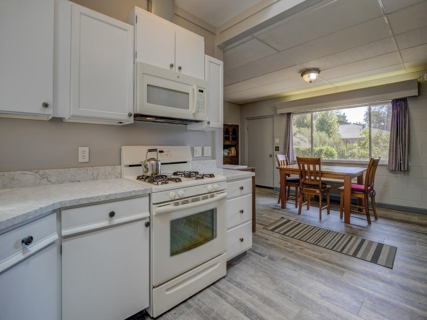 770 Calabasas Road Watsonville, CA 95076 - Photo 10 of 39