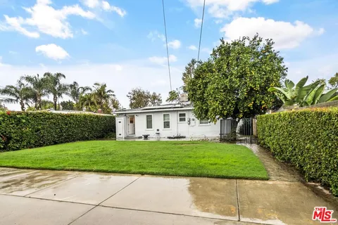 $798,000 | 18148 Hartland Street, Reseda, CA 91335