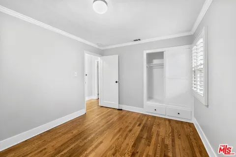 $798,000 | 18148 Hartland Street, Reseda, CA 91335