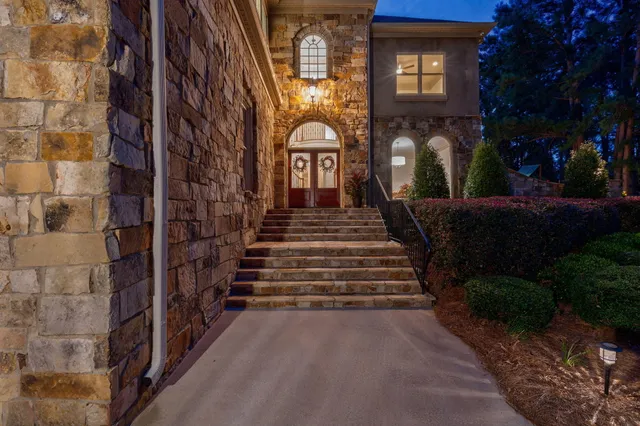 $989,900 | 4305 Southern Pines Drive, Evans, GA 30809