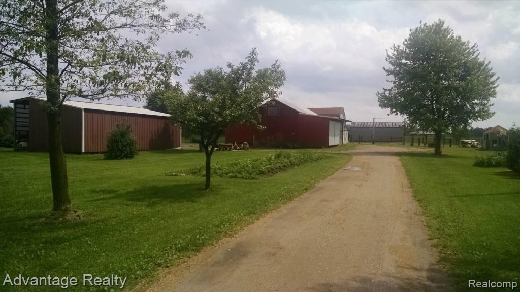 14403 Bryce Road Capac, MI 48014 - Photo 2 of 10