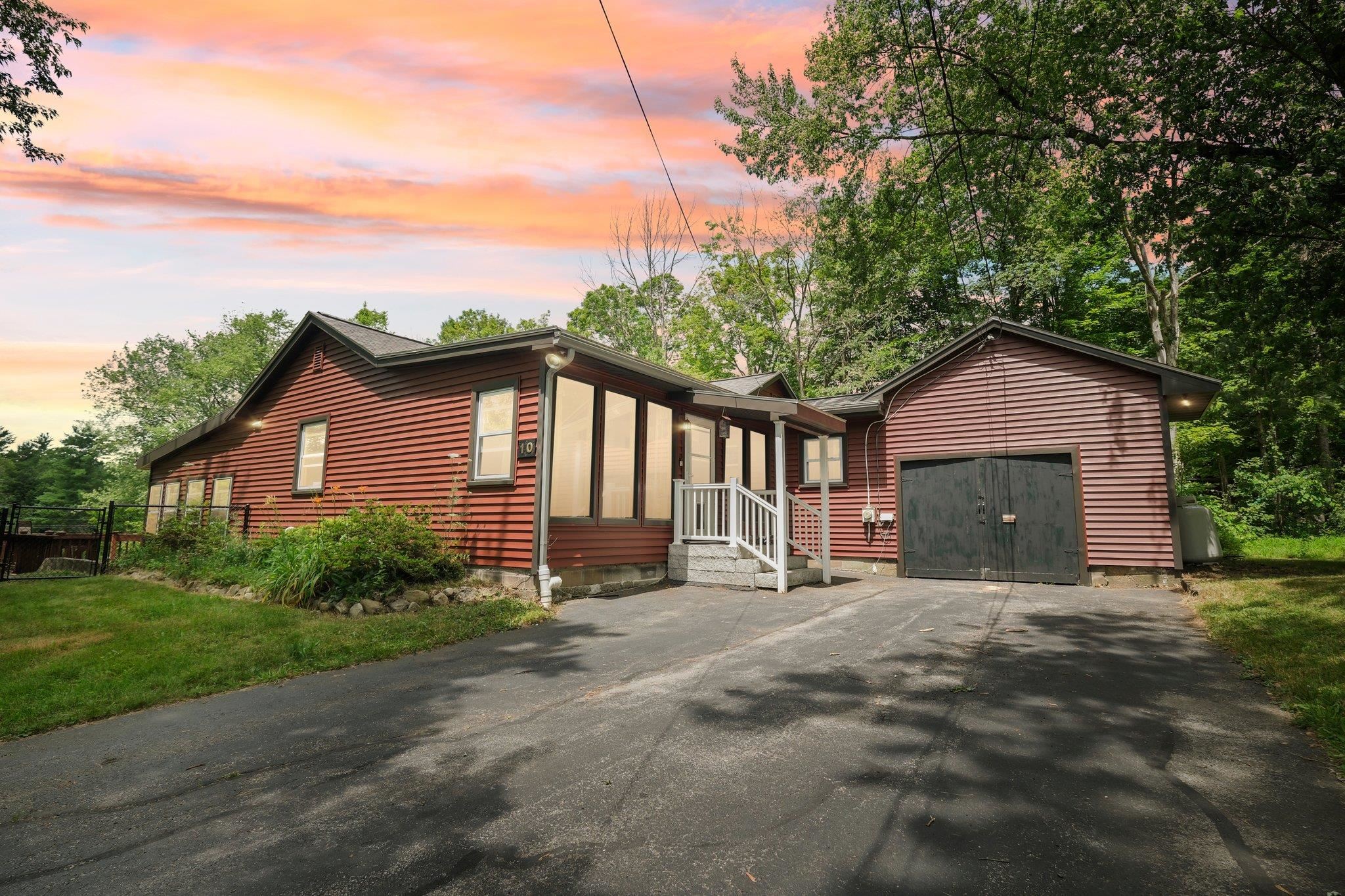 10 Critchett Road Candia, NH 03034 - Photo 2 of 40