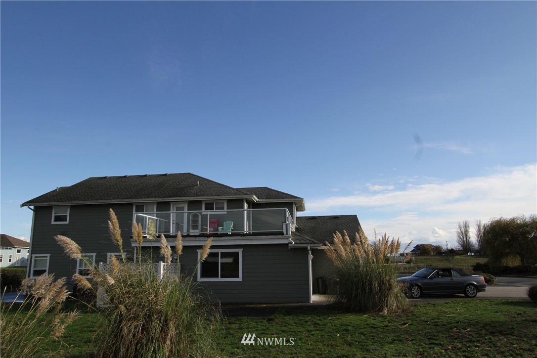 1540 Ocean View Lane Point Roberts, WA 98281 - Photo 6 of 10 Gallery Image 6
