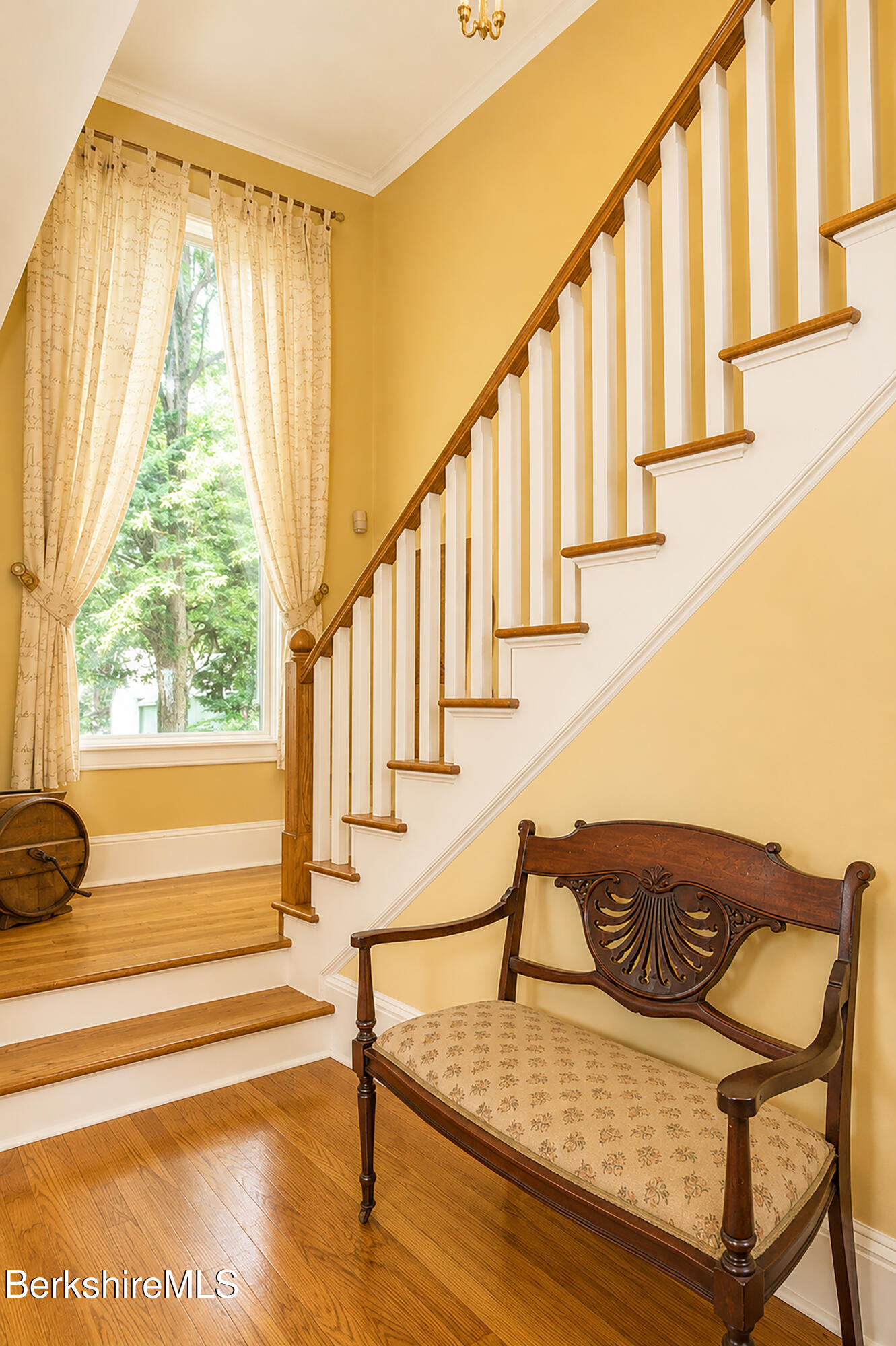 53 Main Street Stockbridge, MA 01262 - Photo 24 of 61 stairwell