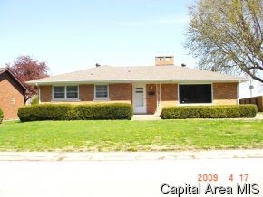 77 Nottingham Road Springfield, IL 62704 - Photo 1 of 11