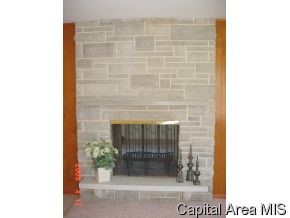 77 Nottingham Road Springfield, IL 62704 - Photo 2 of 11