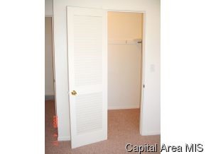 77 Nottingham Road Springfield, IL 62704 - Photo 6 of 11