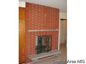 77 Nottingham Road Springfield, IL 62704 - Photo 9 of 11