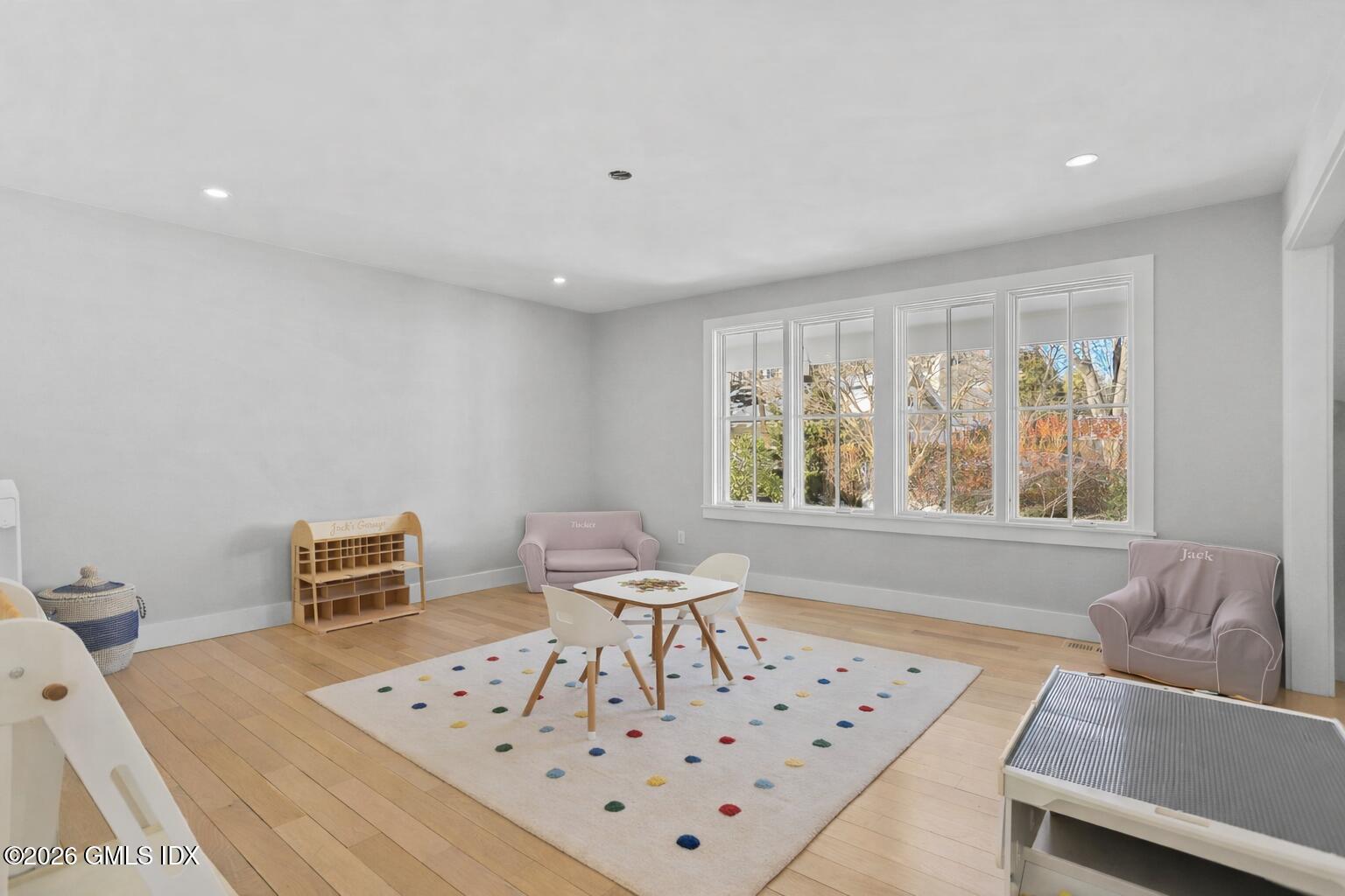 10 Lockwood Road Riverside, CT 06878 - Photo 16 of 38 a living room with furniture and a window