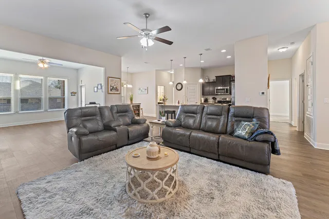 $447,900 | 3041 Crown Creek Circle, Crestview, FL 32539