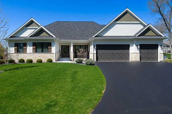 $1,550,000 | 1260 Deer Court, Unit 3846, Geneva, WI 53147
