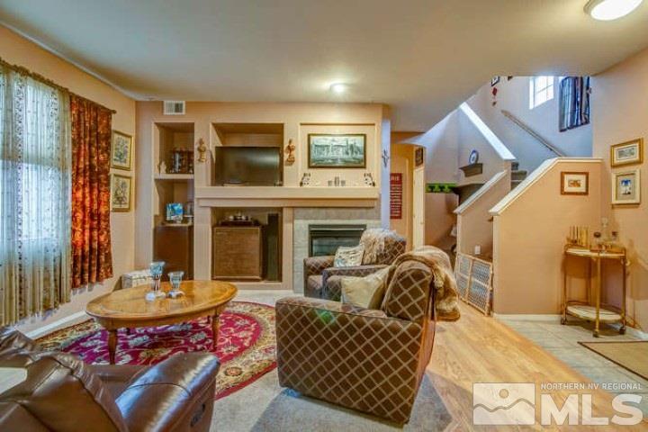 9685 Otter Way Reno, NV 89521 - Photo 4 of 18 Photo 4