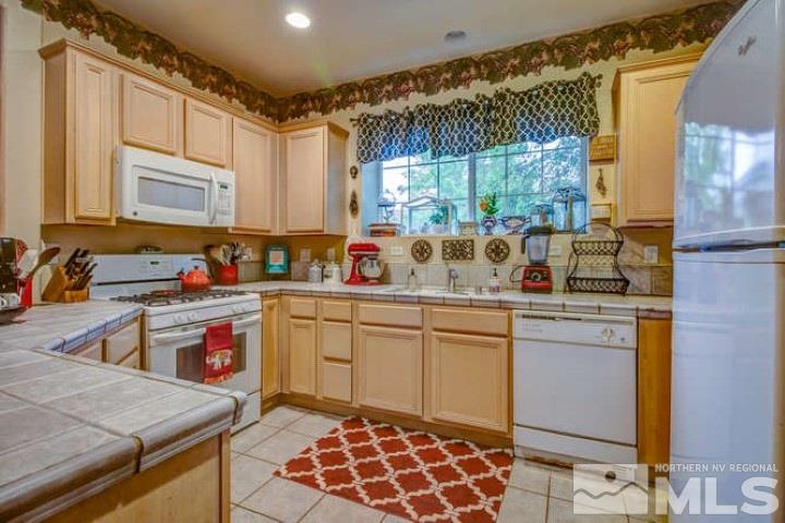 9685 Otter Way Reno, NV 89521 - Photo 5 of 18 Photo 5