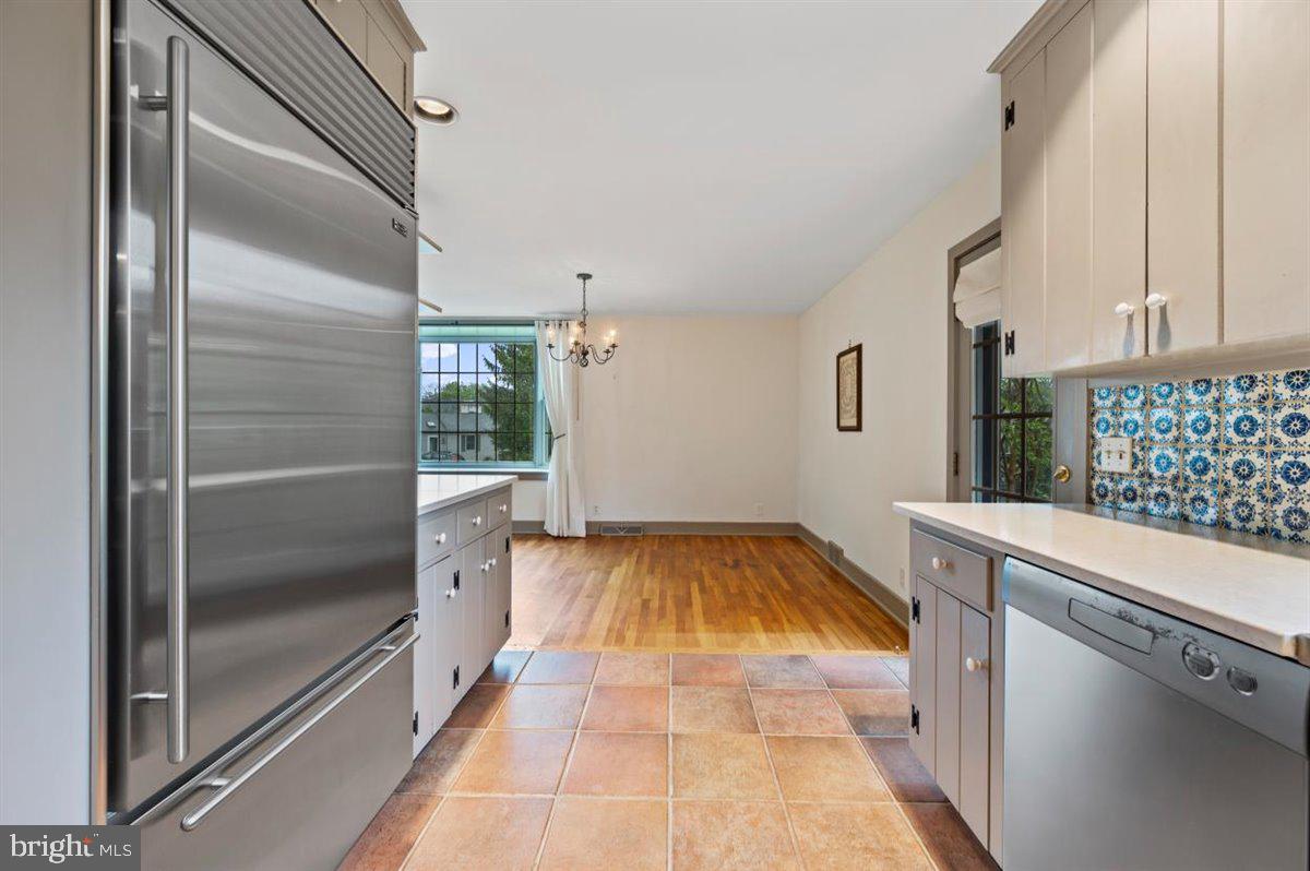 13 Easthill Drive Doylestown, PA 18901 - Photo 17 of 49 KITCHEN LOOKING INTO DINING AREA