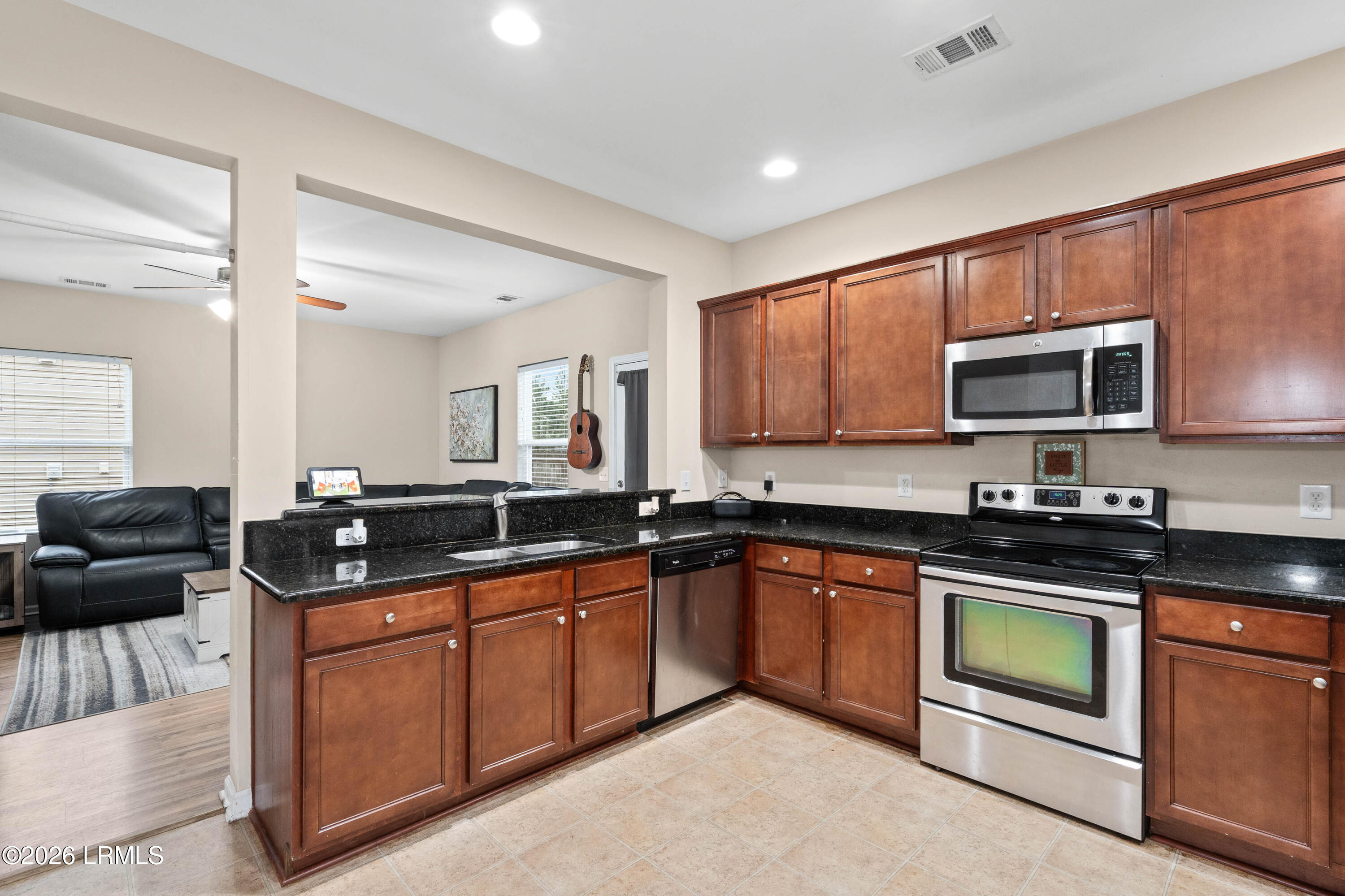 5 Whitewater Way Beaufort, SC 29906 - Photo 11 of 33 5 Whitewater-19