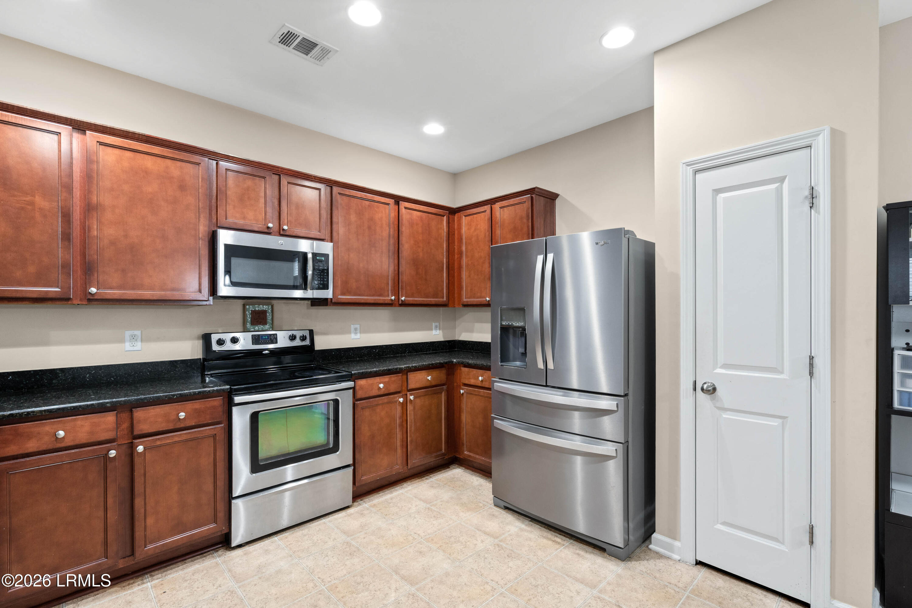 5 Whitewater Way Beaufort, SC 29906 - Photo 9 of 33 5 Whitewater-17