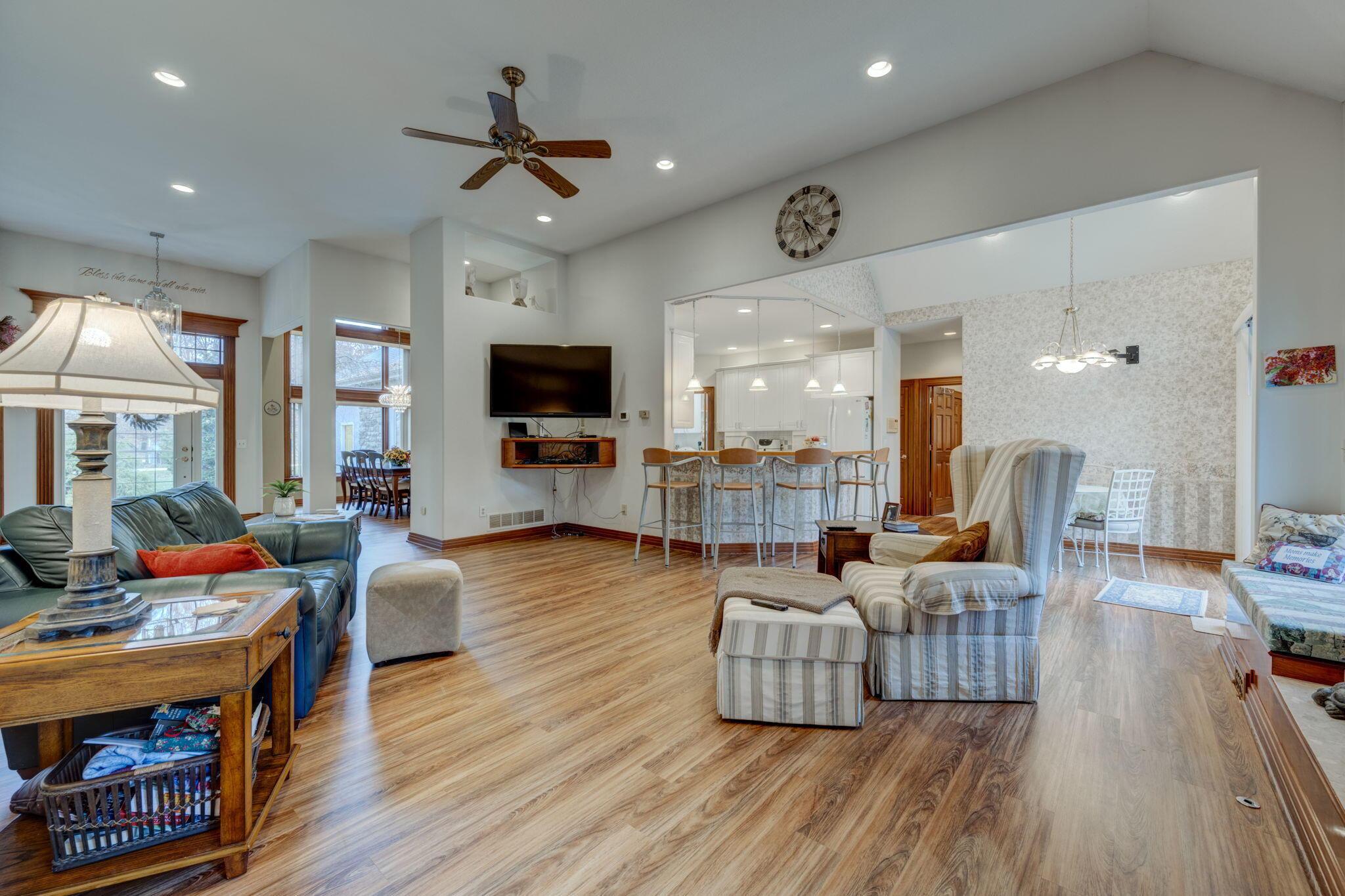 360 Kingsbury Road Delaware, OH 43015 - Photo 12 of 41 Wide Open Design!