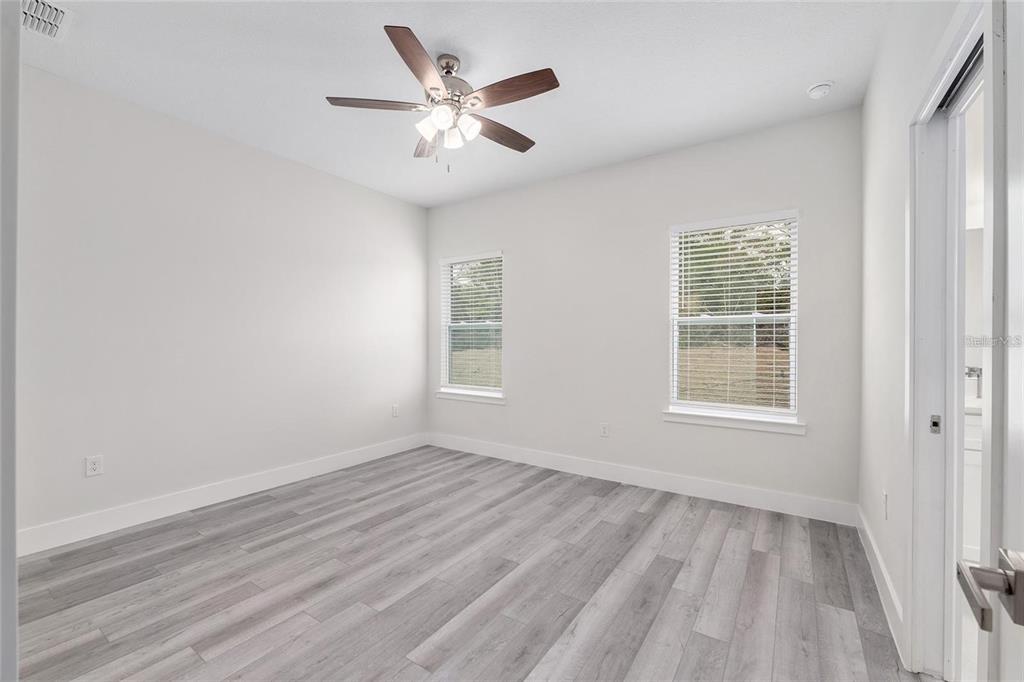 13633 Southwest 82nd Avenue Ocala, FL 34473 - Photo 13 of 38