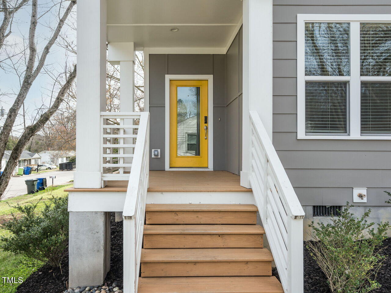 002-1280x960-covered-front-porch