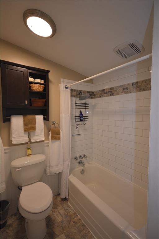 272 Tank Farm Road, Unit C Aliquippa, PA 15001 - Photo 14 of 25 Bath