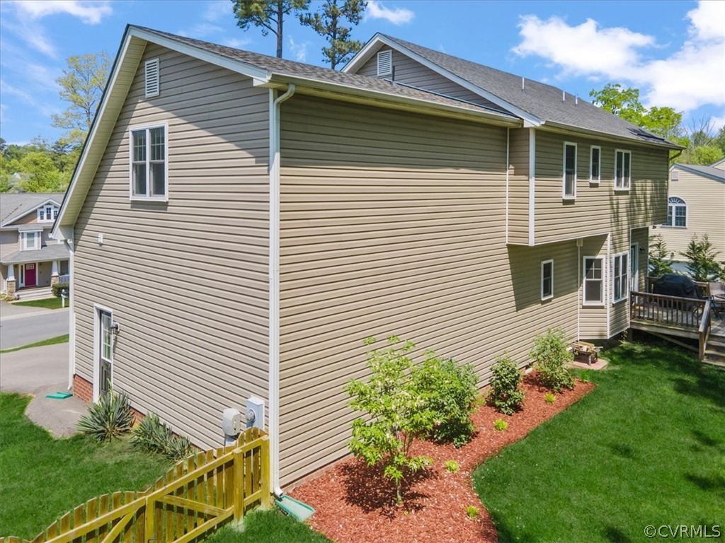 11827 Rimswell Turn Midlothian, VA 23112 - Photo 36 of 43 Gallery Image 36