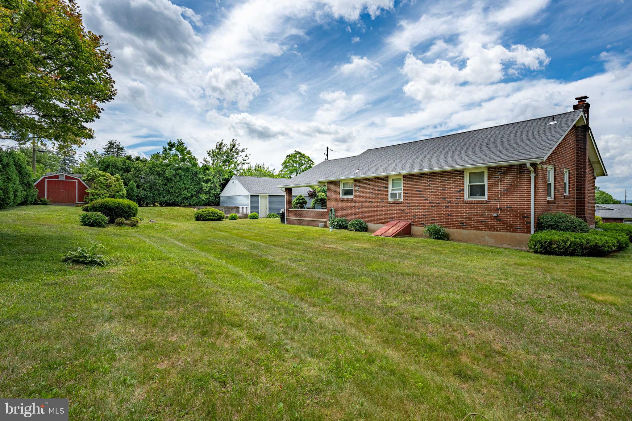 4352 Ruth Road Emmaus, PA 18049 - Photo 25 of 33