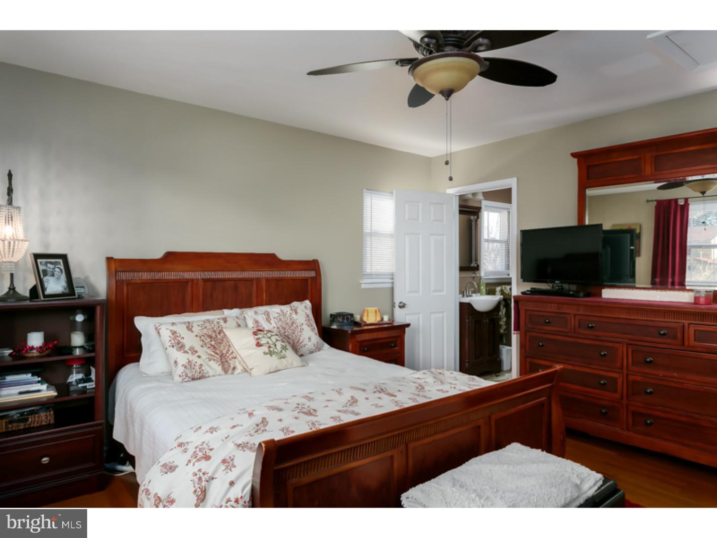 742 Amsterdam Road Mount Laurel, NJ 08054 - Photo 13 of 25 Bedroom - Main