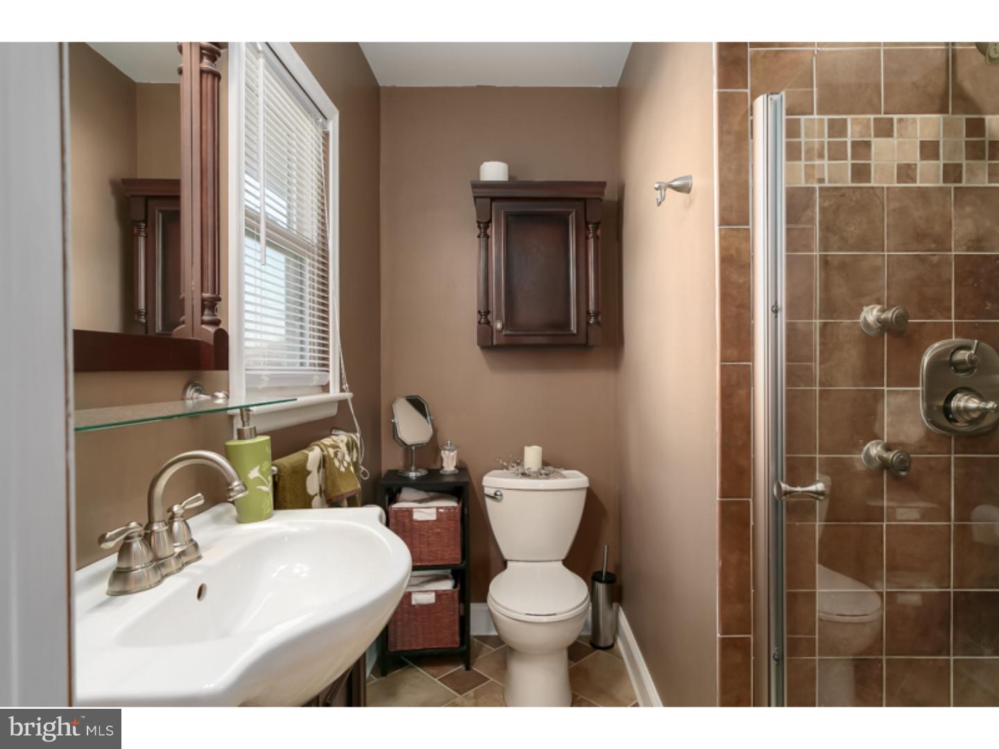 742 Amsterdam Road Mount Laurel, NJ 08054 - Photo 14 of 25 Bathroom