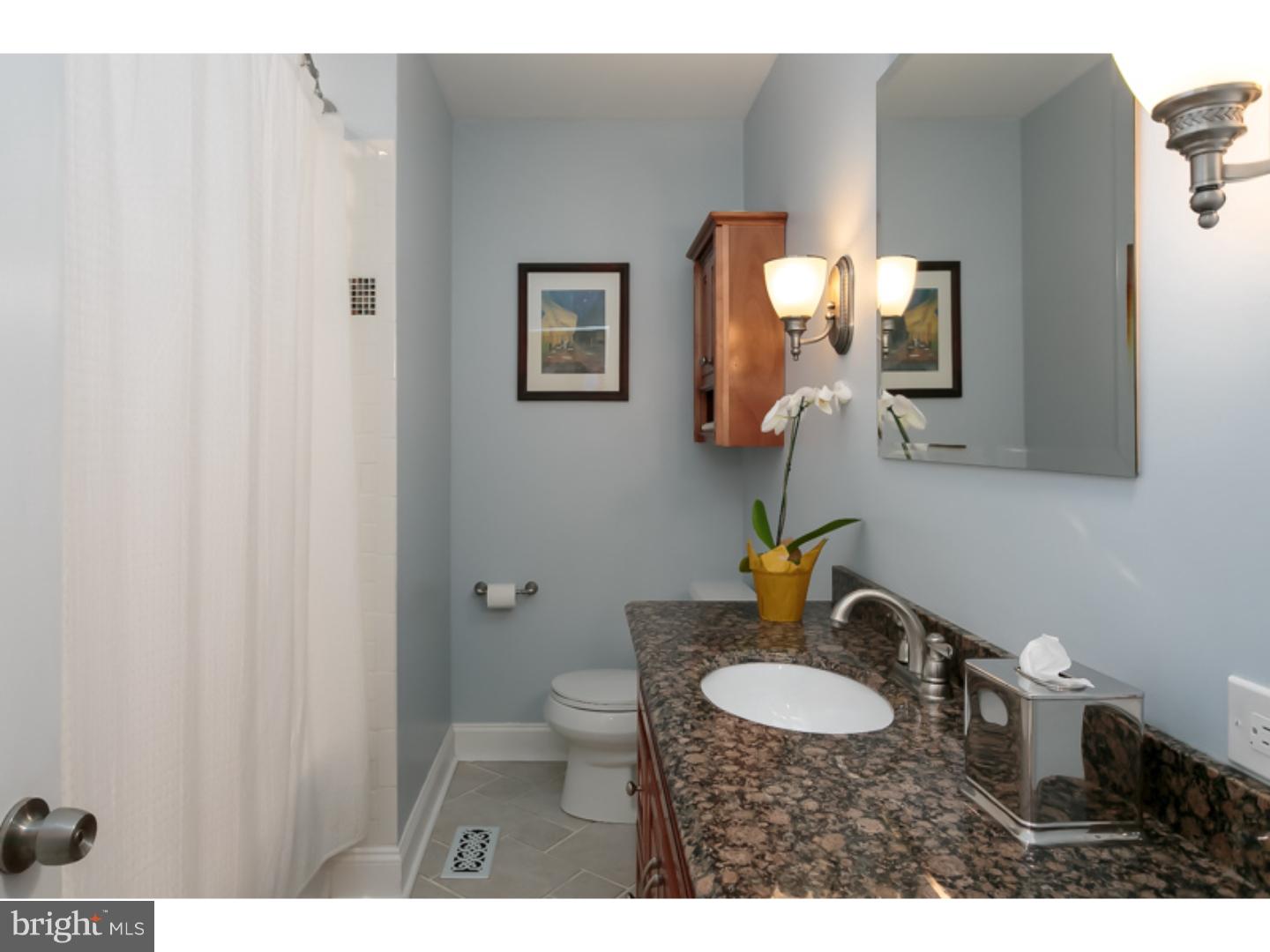 742 Amsterdam Road Mount Laurel, NJ 08054 - Photo 17 of 25 Bathroom