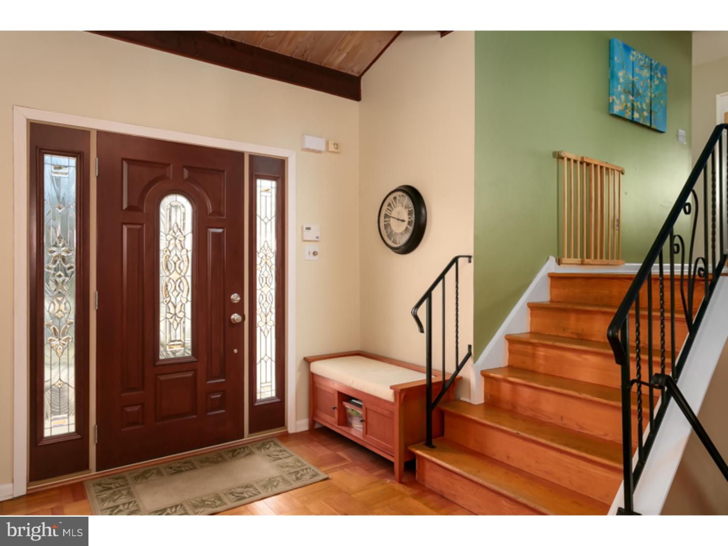 742 Amsterdam Road Mount Laurel, NJ 08054 - Photo 4 of 25 Foyer