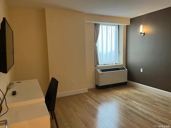 $7,000 | 39-16 Prince Street, Unit 11A | Downtown Flushing