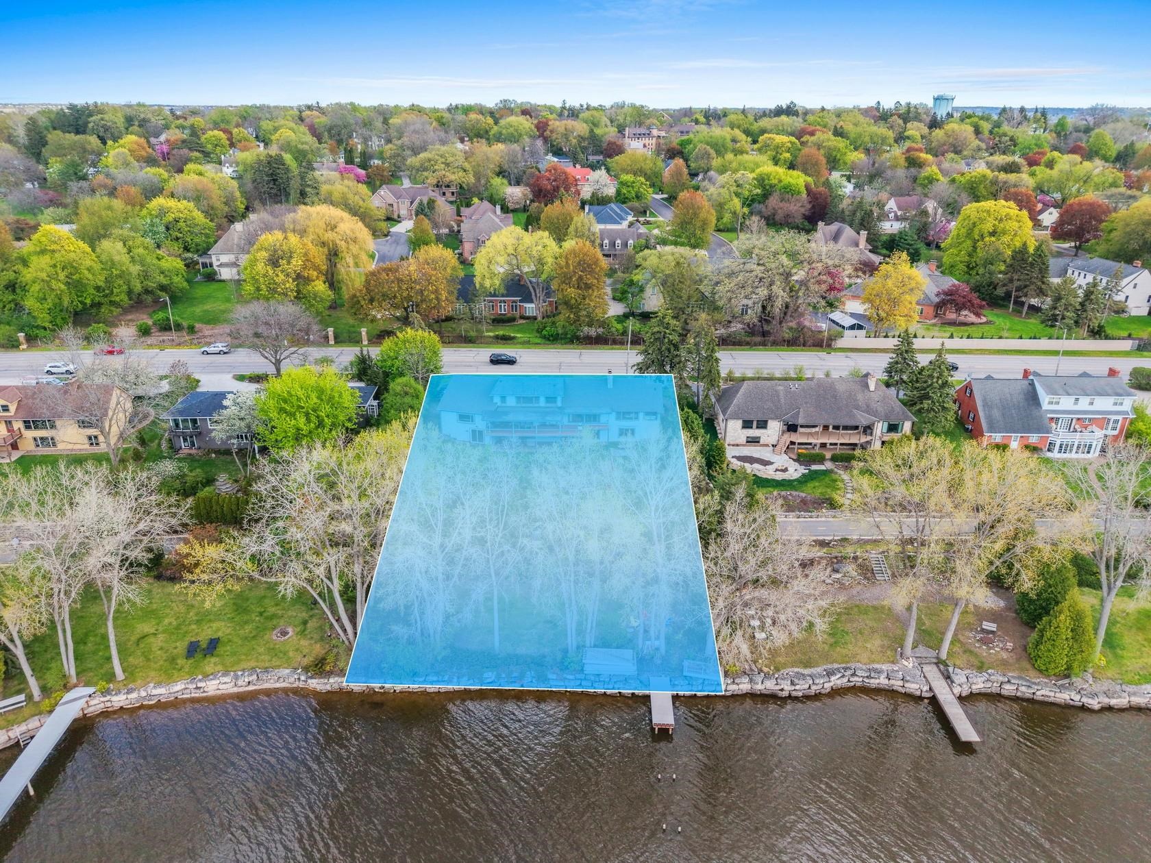 2512 Riverside Drive Green Bay, WI 54301 - Photo 7 of 79