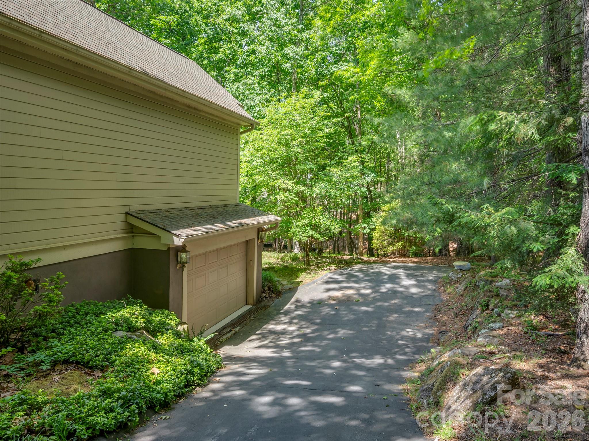 110 Little Cherokee Ridge Hendersonville, NC 28739 - Photo 41 of 47