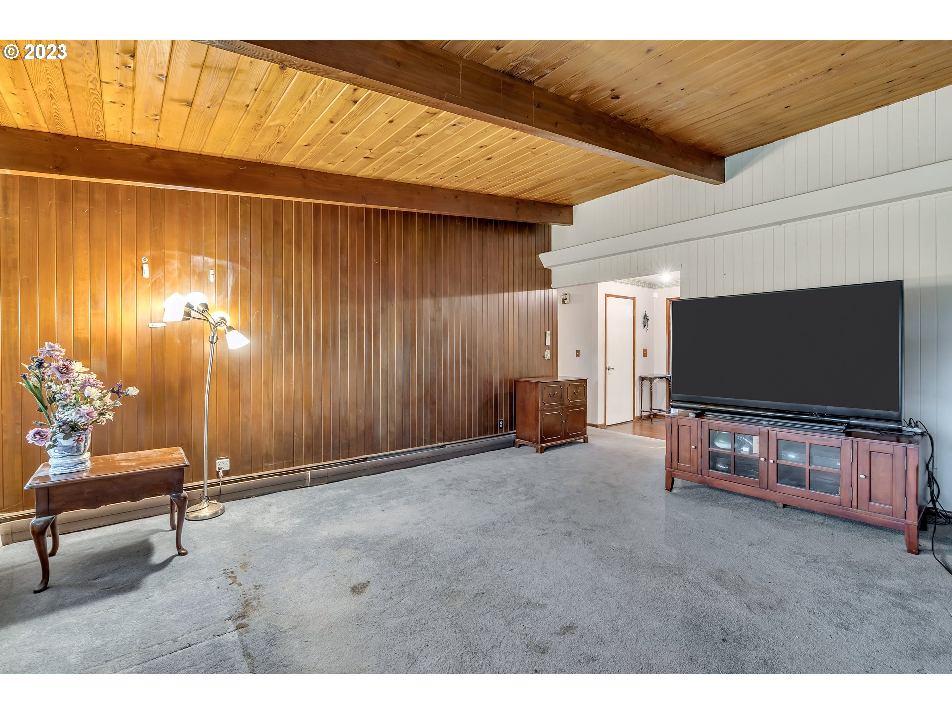 614 Meadow View Road Forest Grove, OR 97116 - Photo 6 of 32 Gallery Image 6