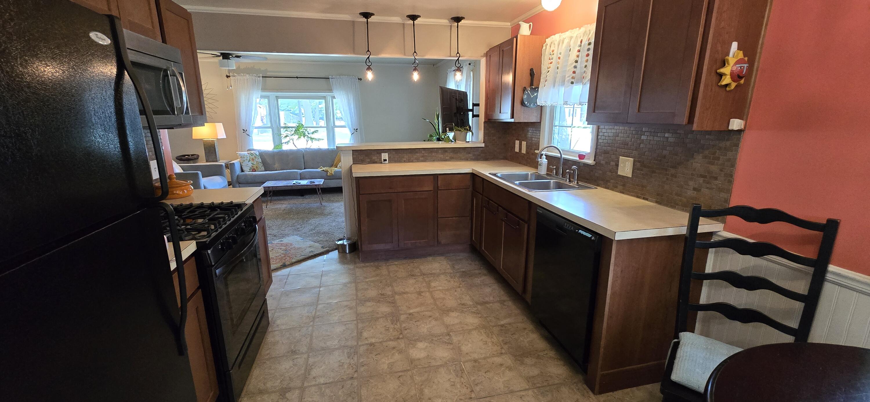 1245 Quarterline Road Muskegon, MI 49442 - Photo 11 of 21 1000006329