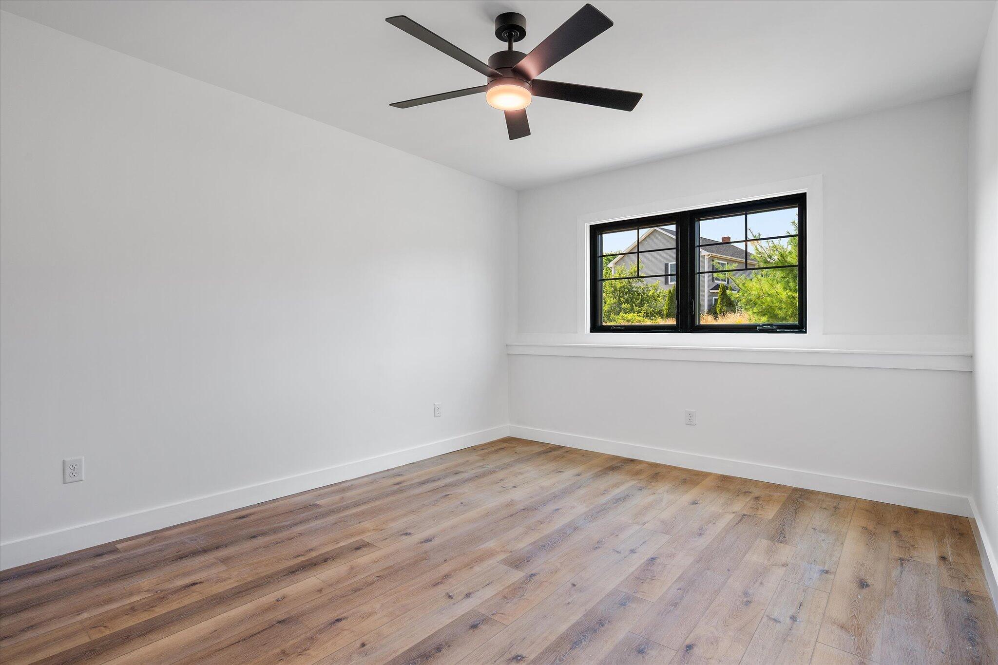327 Western Avenue Hampden, ME 04444 - Photo 37 of 53 35-Family Room