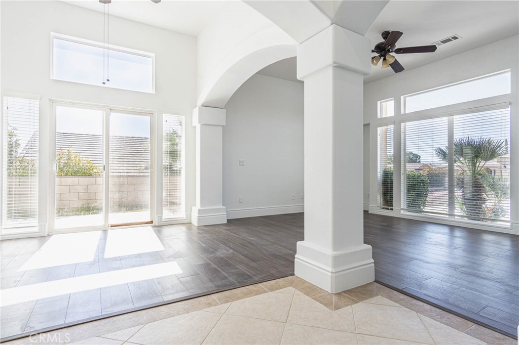 16233 Ridge View Drive Apple Valley, CA 92307 - Photo 3 of 75