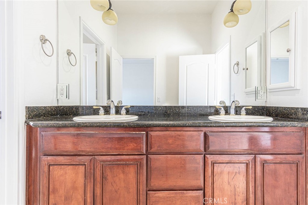 16233 Ridge View Drive Apple Valley, CA 92307 - Photo 39 of 75