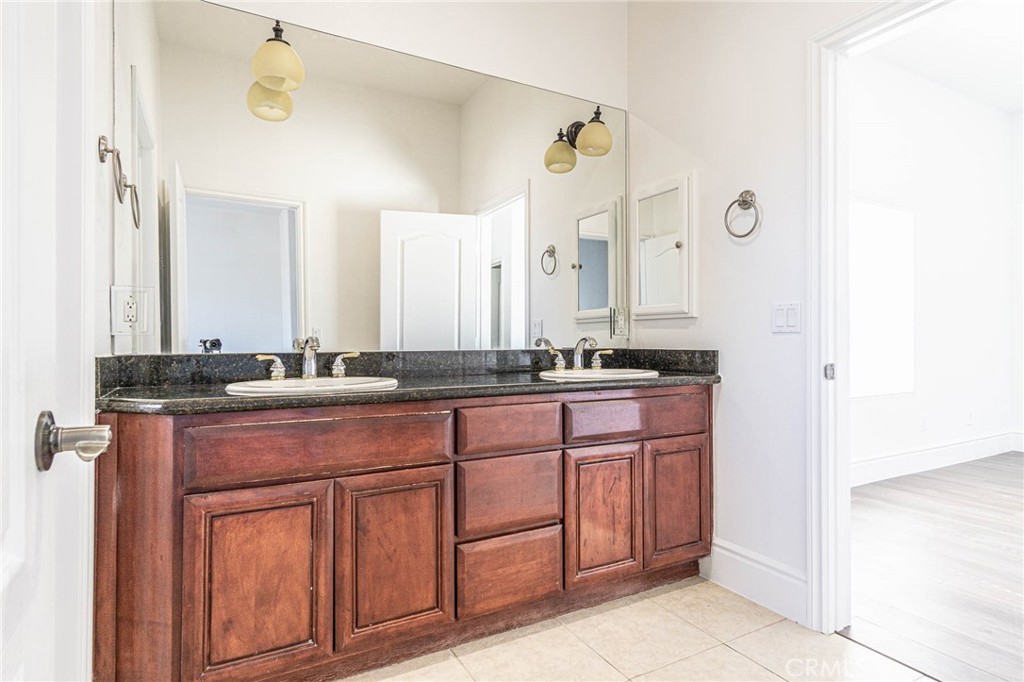 16233 Ridge View Drive Apple Valley, CA 92307 - Photo 40 of 75