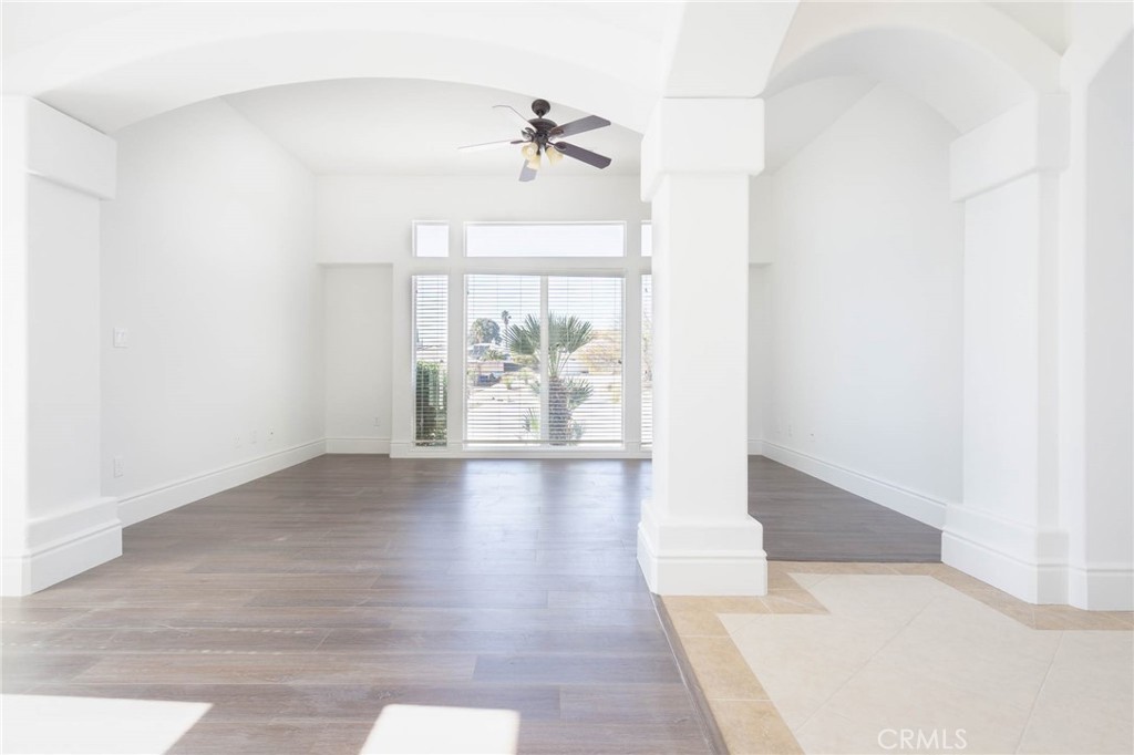 16233 Ridge View Drive Apple Valley, CA 92307 - Photo 4 of 75