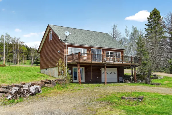 $499,900 | 5 Lyons Lane, Unit 1, Rangeley, ME 04970