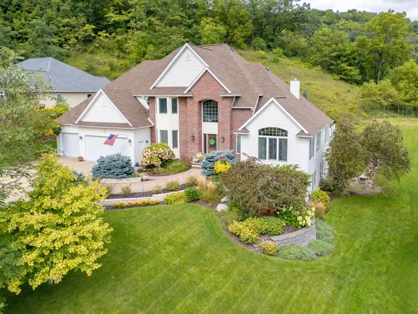 $750,000 | 78 Shady Oak Court, Winona, MN 55987