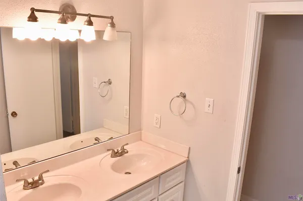 $1,850 | 5144 Lee Place, Marrero, LA 70072