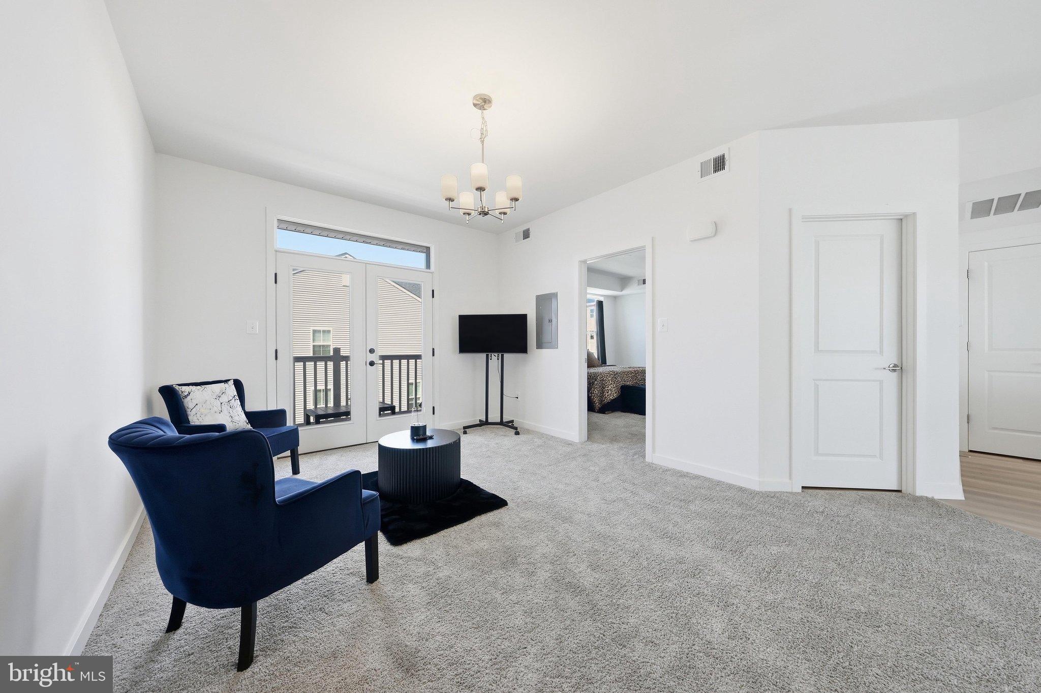 711 Iron Frg Road, Unit 28 Frederick, MD 21702 - Photo 28 of 57 Sitting Area