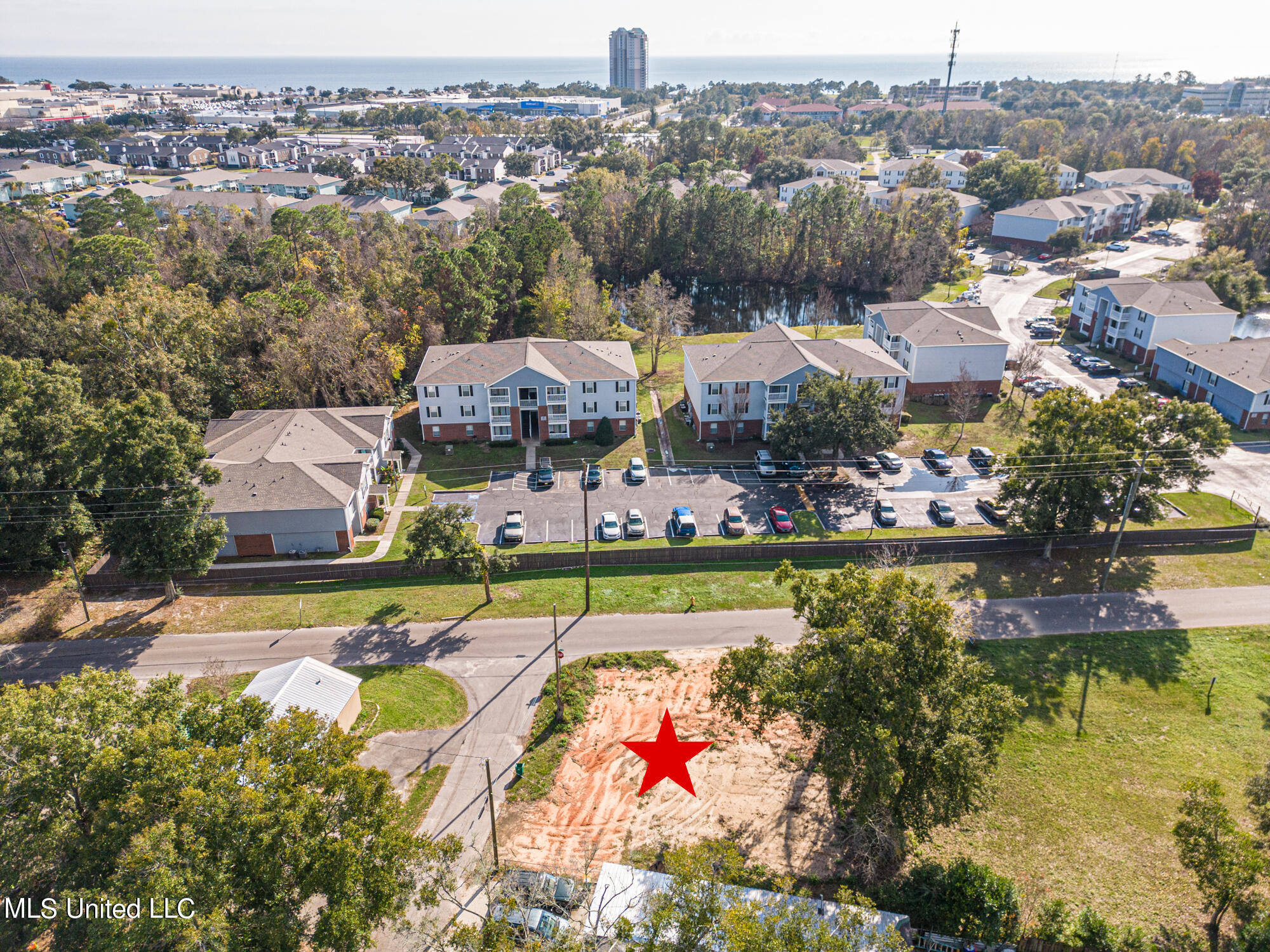 2730 Fernwood Road Biloxi, MS 39531 - Photo 2 of 11 2730 Fernwood-2800s6