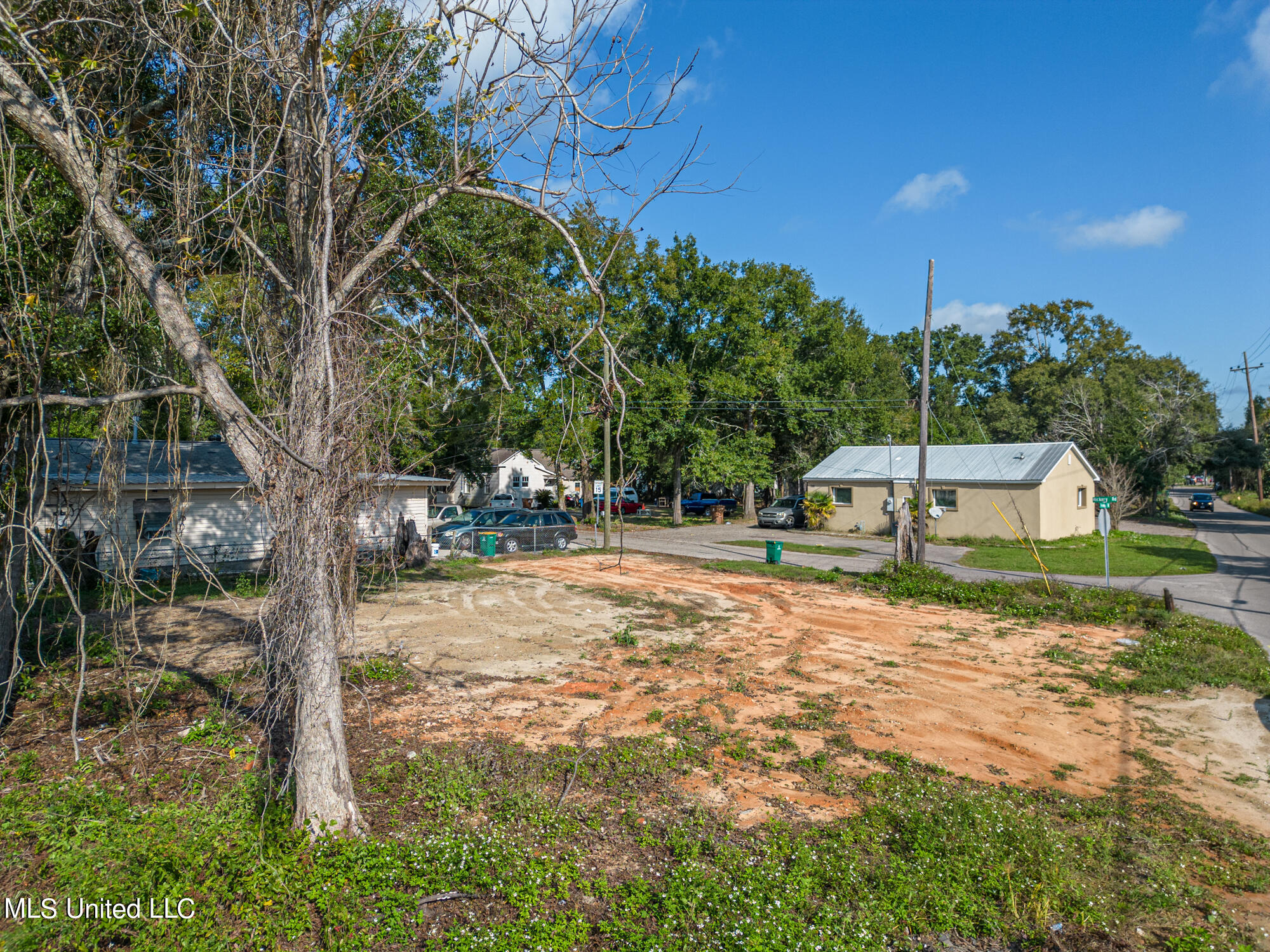 2730 Fernwood Road Biloxi, MS 39531 - Photo 3 of 11 2730 Fernwood-28000